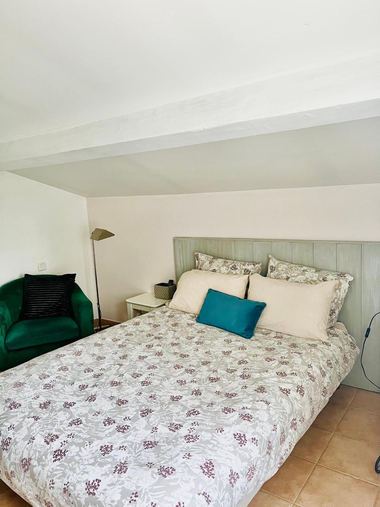 Mas Saint-Ange Bed & Breakfast Люнел Стая снимка