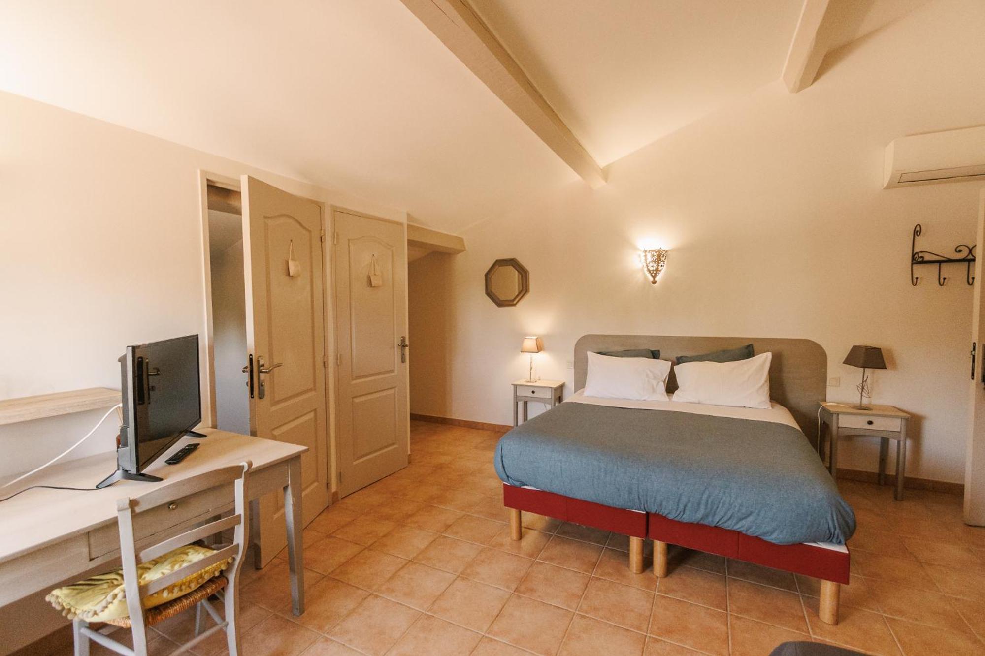 Mas Saint-Ange Bed & Breakfast Люнел Екстериор снимка