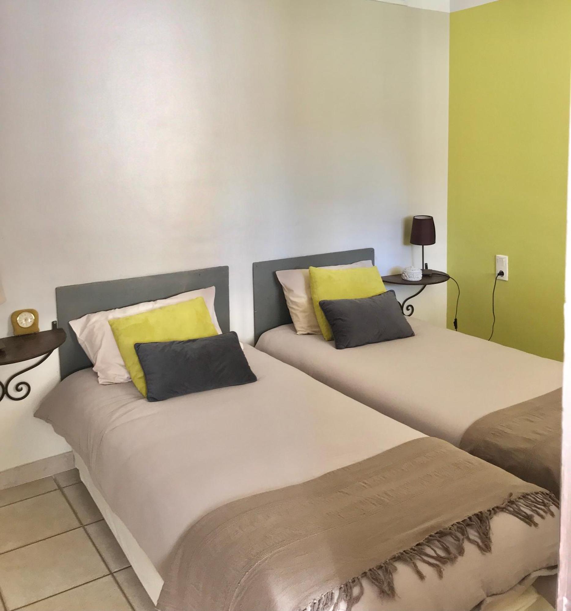 Mas Saint-Ange Bed & Breakfast Люнел Екстериор снимка