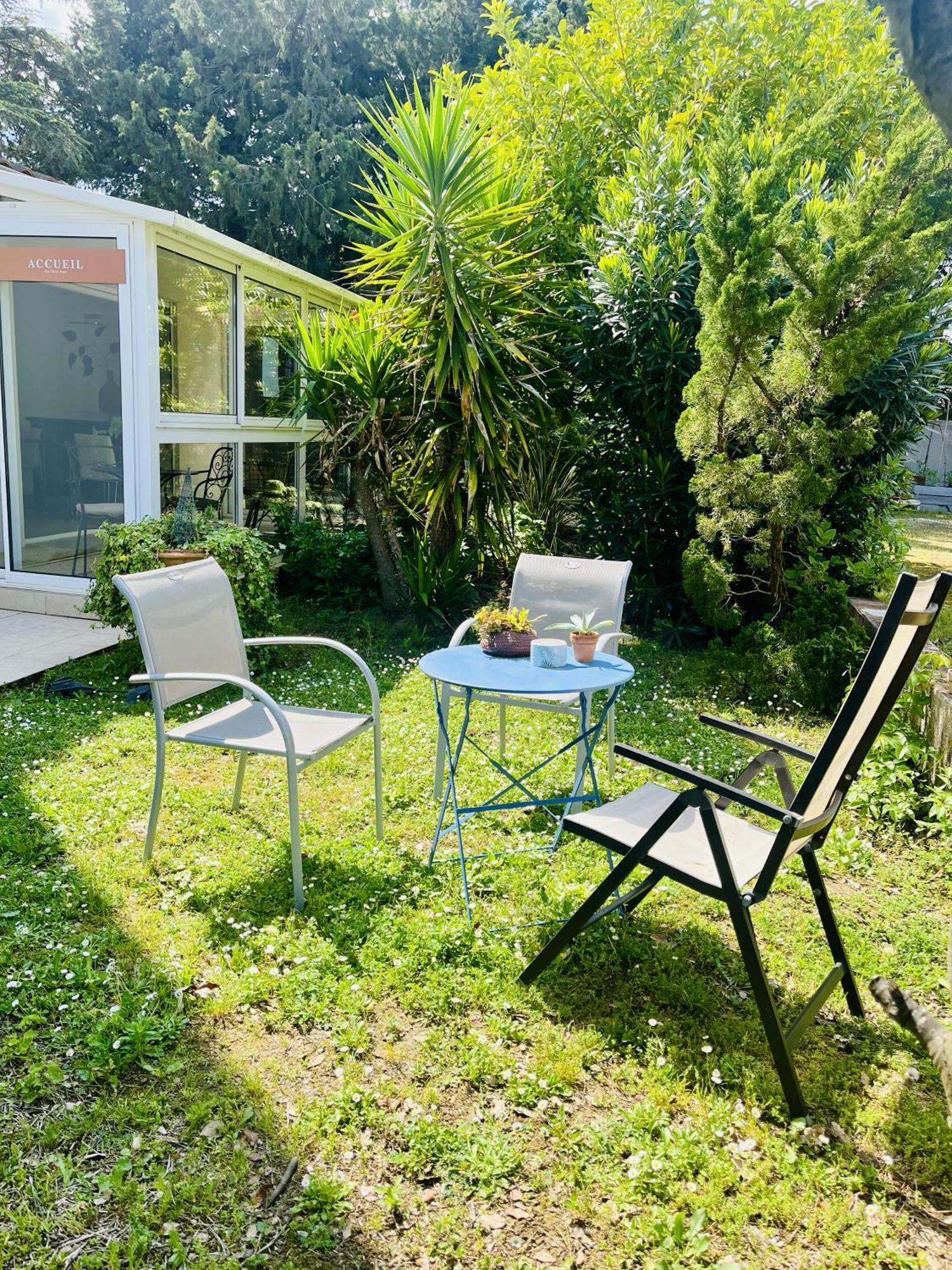 Mas Saint-Ange Bed & Breakfast Люнел Екстериор снимка