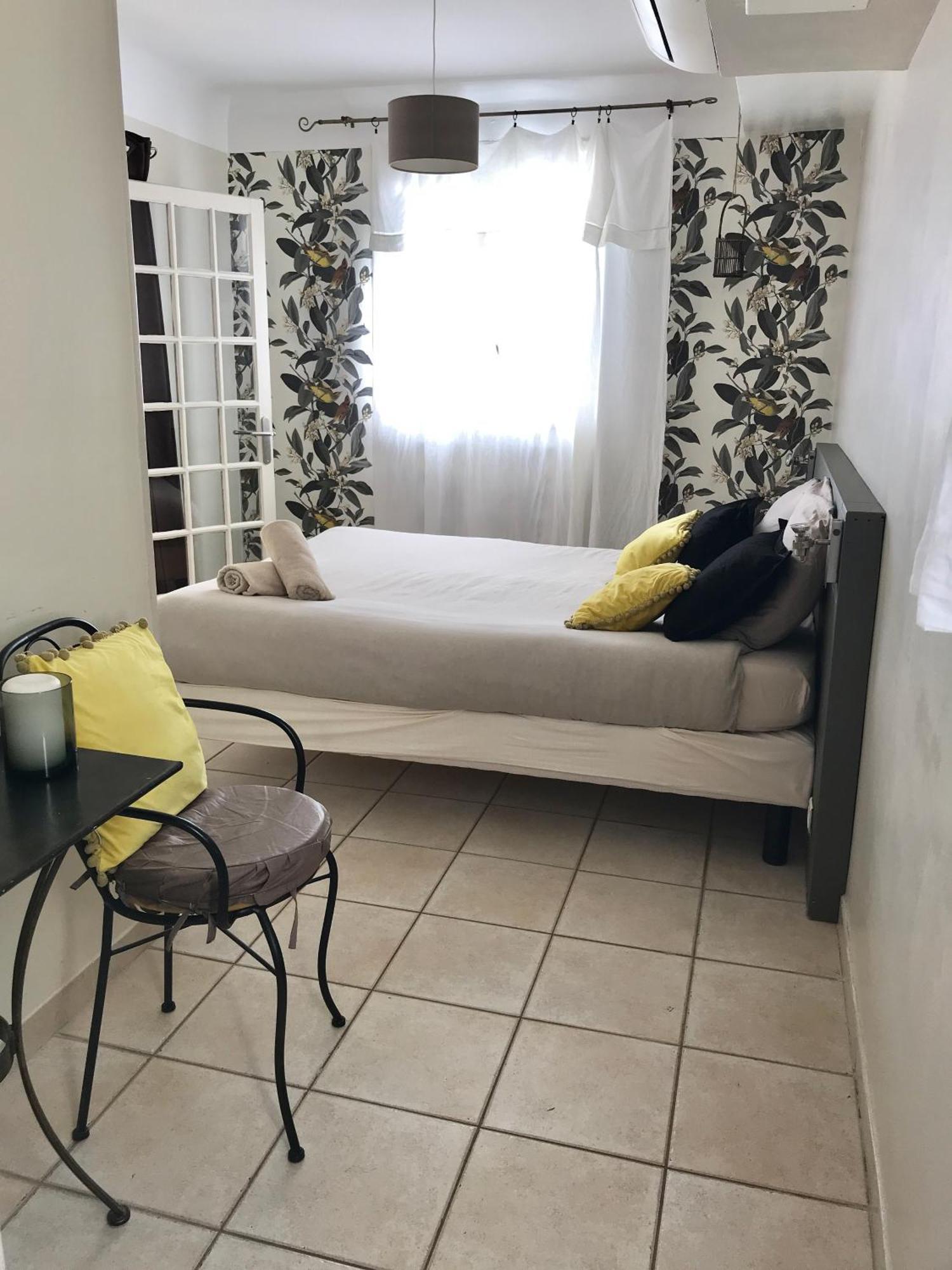 Mas Saint-Ange Bed & Breakfast Люнел Екстериор снимка